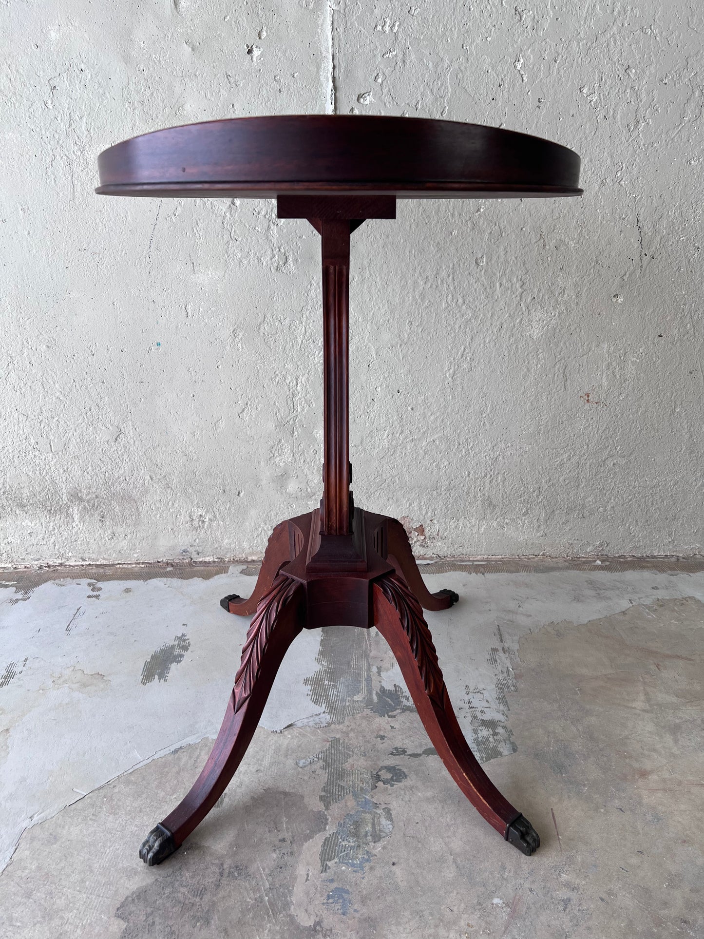 Oval Lyre Mahogany Accent Table by Mersman